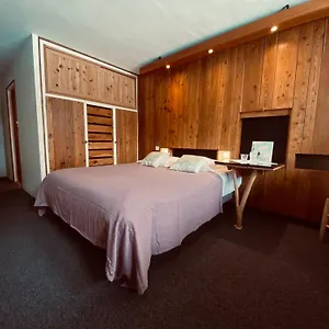 Hotel Les Lorès, Val-dʼIsère